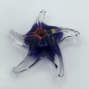 Starfish shaped glass Paperweight Good condition